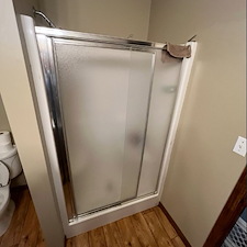 Here-is-a-Bathroom-Remodel-done-by-Baxter-Pro-Services-in-Greenville-KY-We-replaced-the-shower-with-a-Flexstone-Shower-System 6